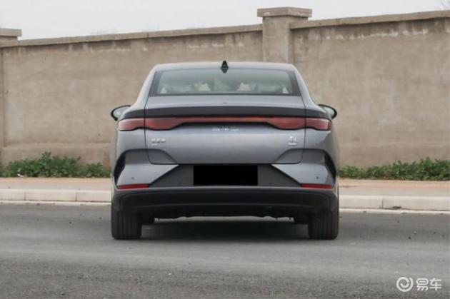 日产N7与比亚迪秦L EV:100元价差下的选择指南