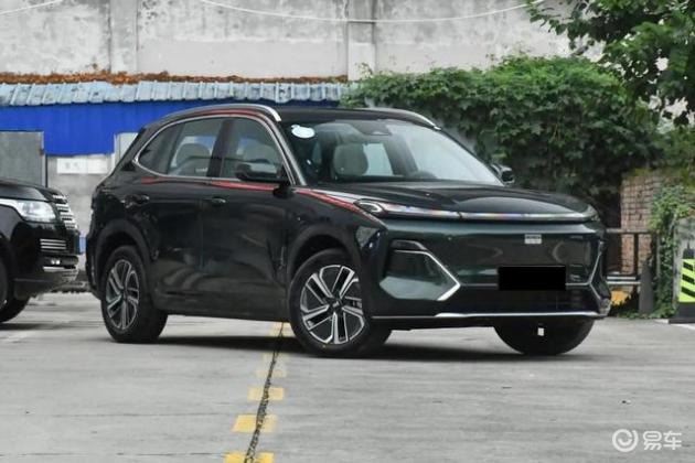 15万买混动SUV:零跑C10对比