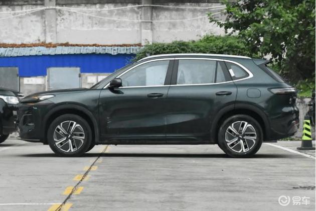 15万买混动SUV:零跑C10对比