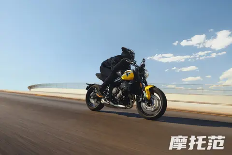 25款凯旋Trident 660：更完美的三缸入门街车解析