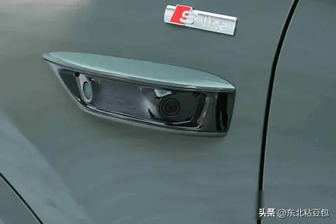 奥迪Q5L换代升级，华为智驾成焦点，能否逆袭奔驰GLC？