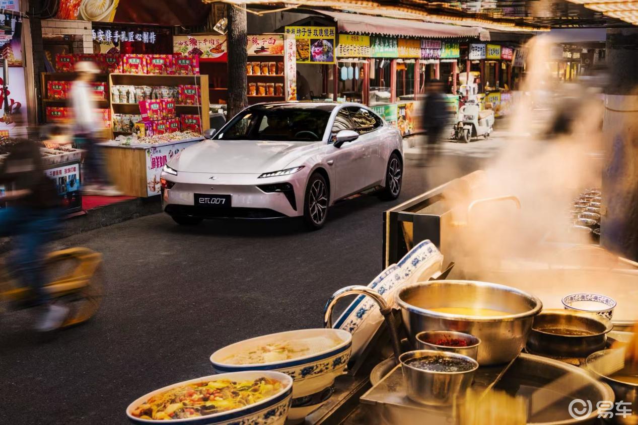 15万级热门纯电轿车大对战,懂车的年轻人都选这个爆款!