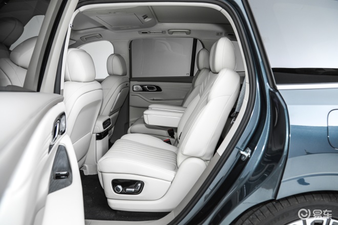 吉利银河M9正式上市 上市限时指导价17.38万元起