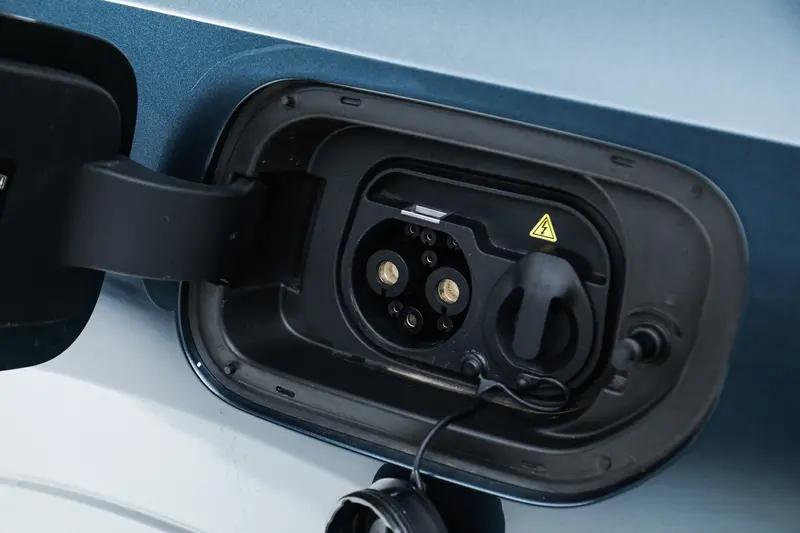 吉利银河M9正式上市 上市限时指导价17.38万元起