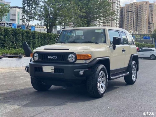 2023FJ酷路泽中东版降价17万 最低43万