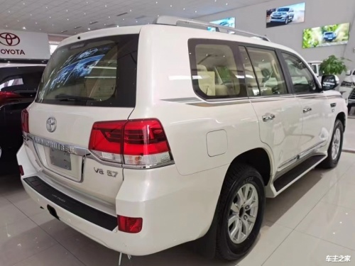 成都兰德酷路泽美规版价格最低158万起 欢迎上门试驾