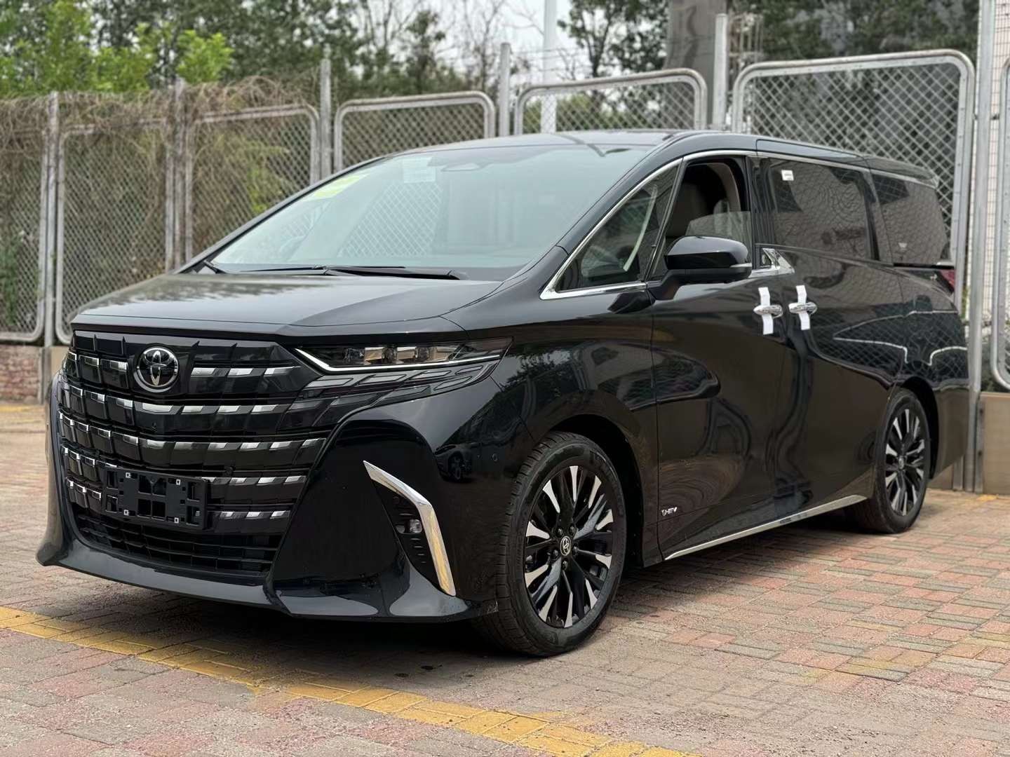 丰田埃尔法商务车价格 埃尔法优惠中 售全国