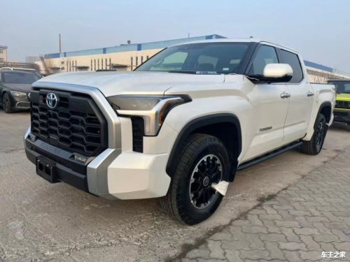 成都丰田坦途墨版团购最高优惠10万 欢迎前来试驾