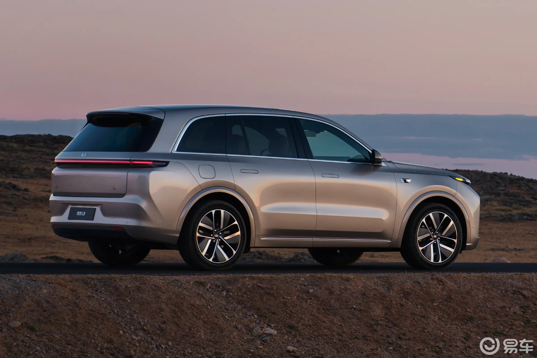 全尺寸SUV迎来新秀,全新零跑D19相比同级有哪些优势?