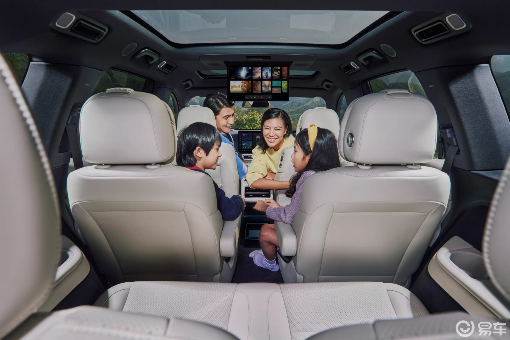 全尺寸SUV迎来新秀,全新零跑D19相比同级有哪些优势?