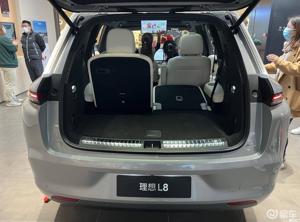 全尺寸SUV迎来新秀,全新零跑D19相比同级有哪些优势?