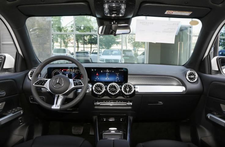 不到30万能落地奔驰大七座SUV?奔驰GLB选买手册