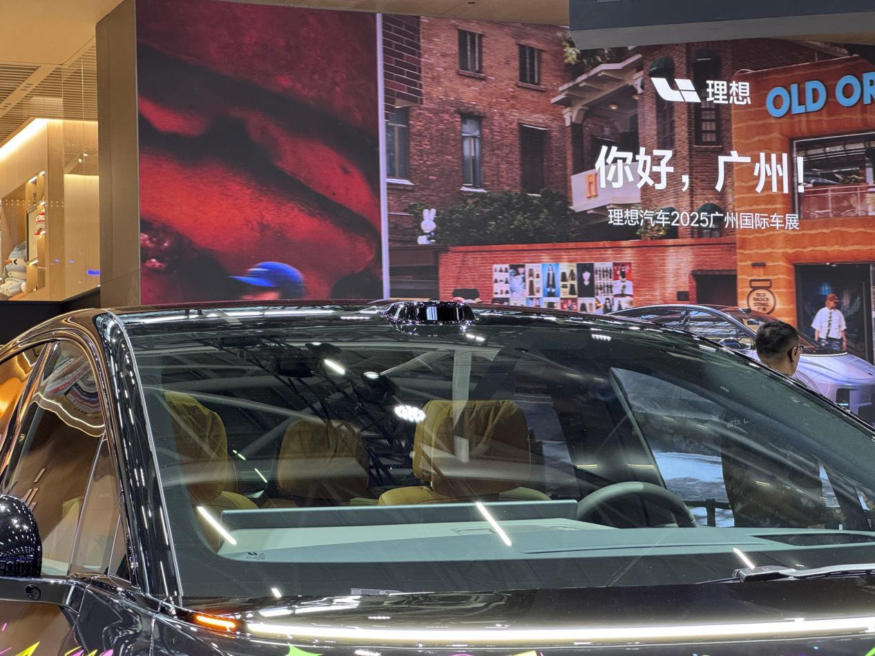 【2025广州车展】理想i6鲨鱼涂装亮相,又一个爆款?